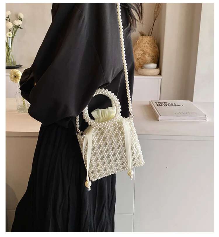New Pearl Hand-Beaded Finished Fashion Catwalk Women's Cross-Body Light Texture Net Red Mobile Phone Bag