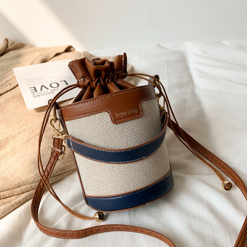 2025 New Designer Bag Free Delivery Designer Shoes By Trendy 2023 New Korean Version Simple Bucket Popular Fashion Shoulder Fashionable Crossbody
