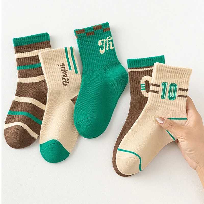 5 Pair Childrens Socks Autumn and Winter Boys Socks Mid tube Socks Boys Simple Student Sports Socks G251124