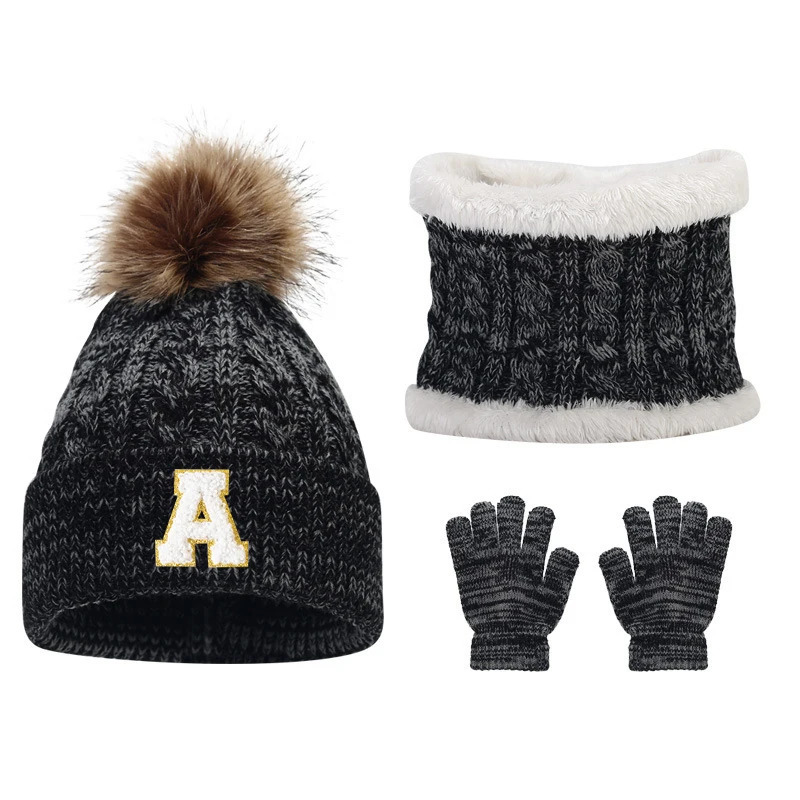 Childrens caps scarves glove sets and knitted caps marked with letters A to Z for children aged 3 to 12 251121