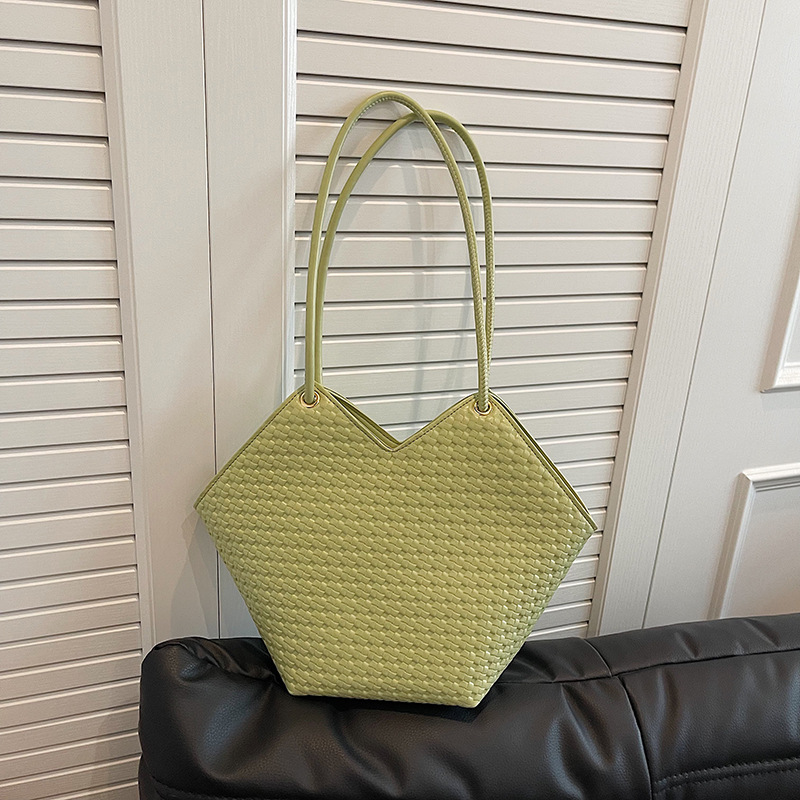 Versatile Chic Canvas Weave Women's Traveling Shoulder Bag with Spacious Storage