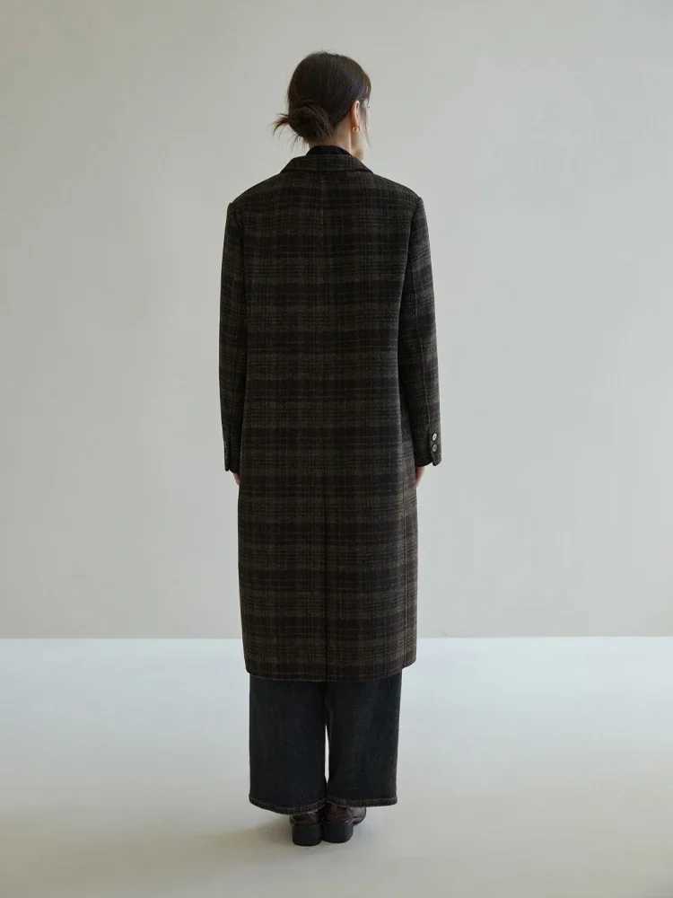 DUSHU 696 Wool Temperament British Style Women Long Plaid Wool Coats Notched Coolar Double Breasted Front Shoulder Female Coat J251124