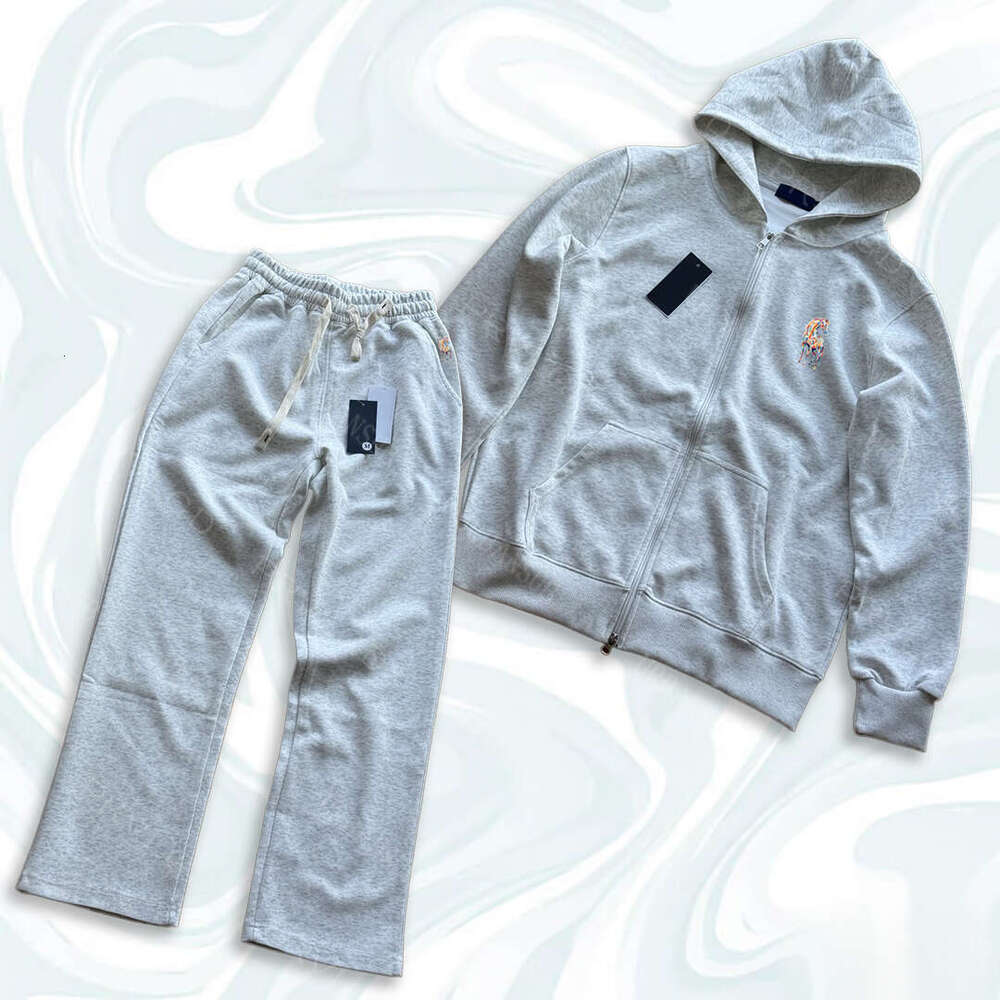 Elegant Multifunctional Workout Gear for Men/Women - Sleek Urban Designer Track Pant