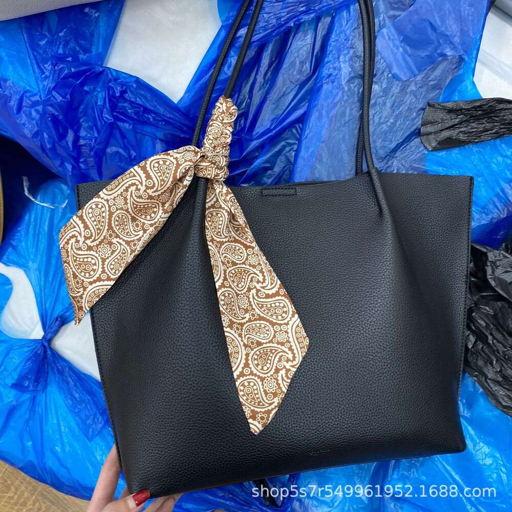 Designer Bag Silk Scarf Small Can Be Slung Diagonally Leather Rope Tote Shopping Single Shoulder Armpit Large Capacity Quality Genuine Leather Cow Sof