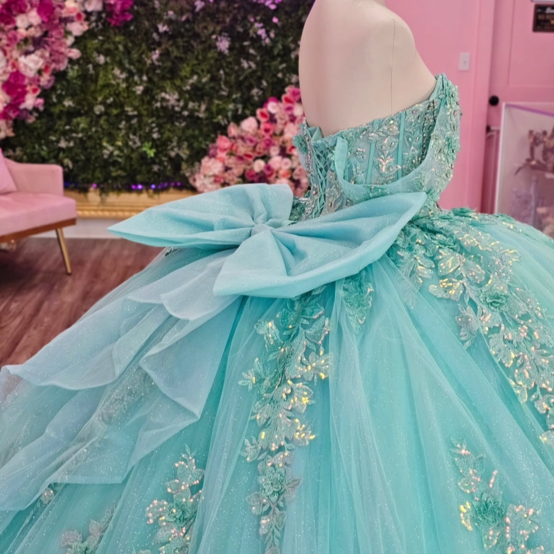 Mint Green Shiny Shiny Quinceanera Dresses Off Shoulder Ball Gown Sweet 16 Dress Applique Beading Crystal Bow Tull Corset Birthday Vestido 15 Anos