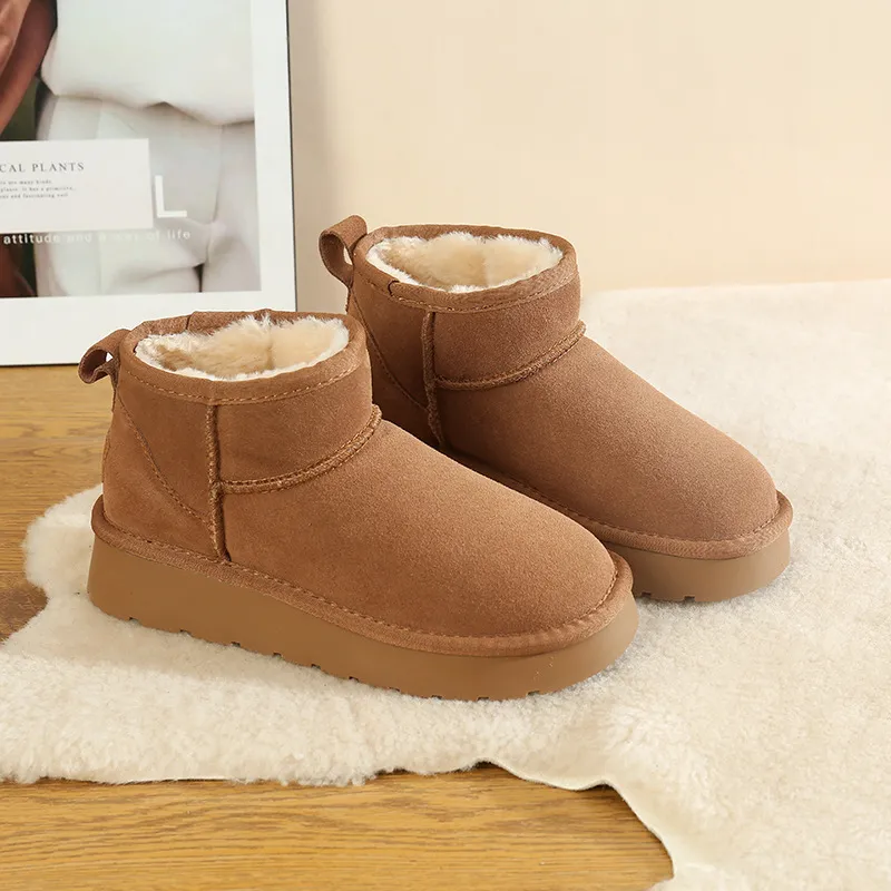 2025 hot selling shoes, free delivery, cowhide price affordable luxury winter anti slip snow boots with thick plush cotton shoes, anti fading yellow