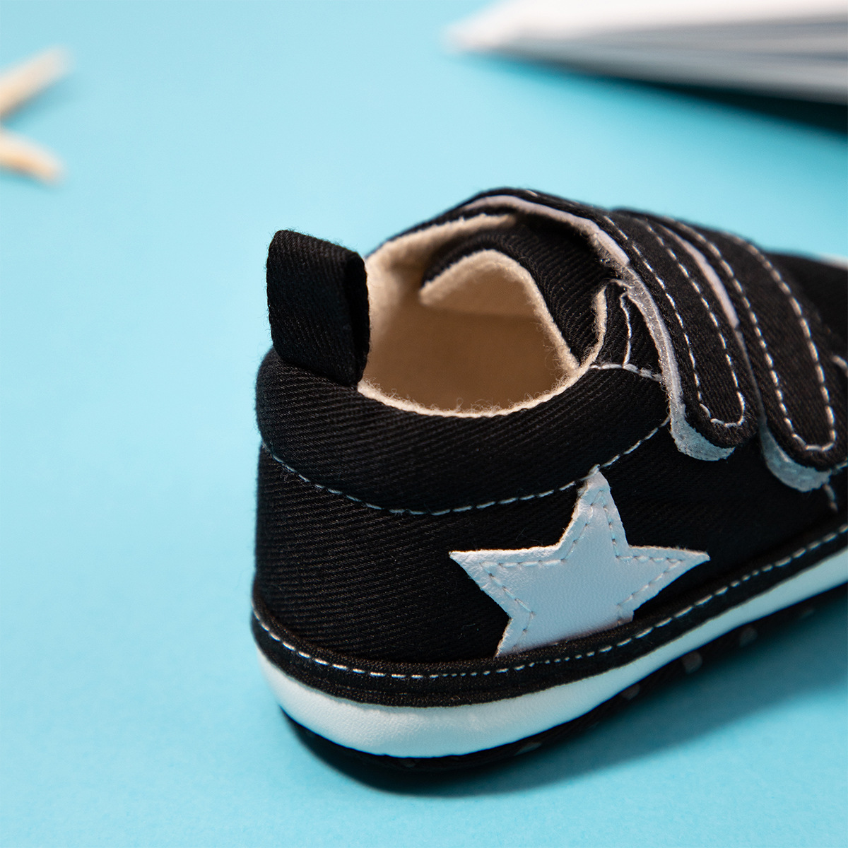 Newborn Baby Canvas Shoes Anti-slip Soft Baby Kids Sneakers Kidszworld Casual Toddler First Walkers Crib Shoes 0-18 Months K0466