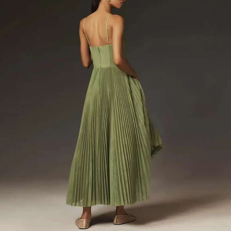 New Spring Summer Solid Pleated Dresses Women Sexy Strapless Hollow A-Line Long Casual Sleeveless Backless Zip Sling Dress