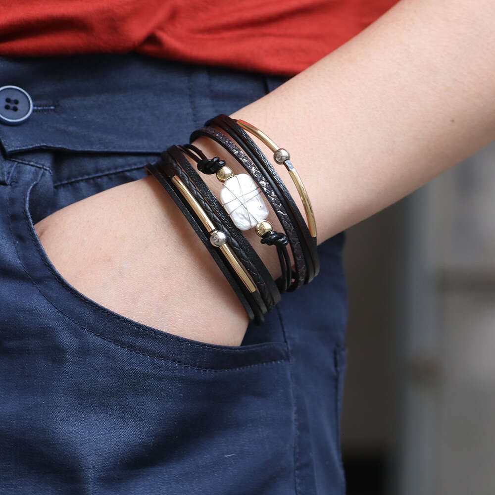 Bohemian ethnic style women's multi-layer pearl stone temperament bracelet, fashionable accessory