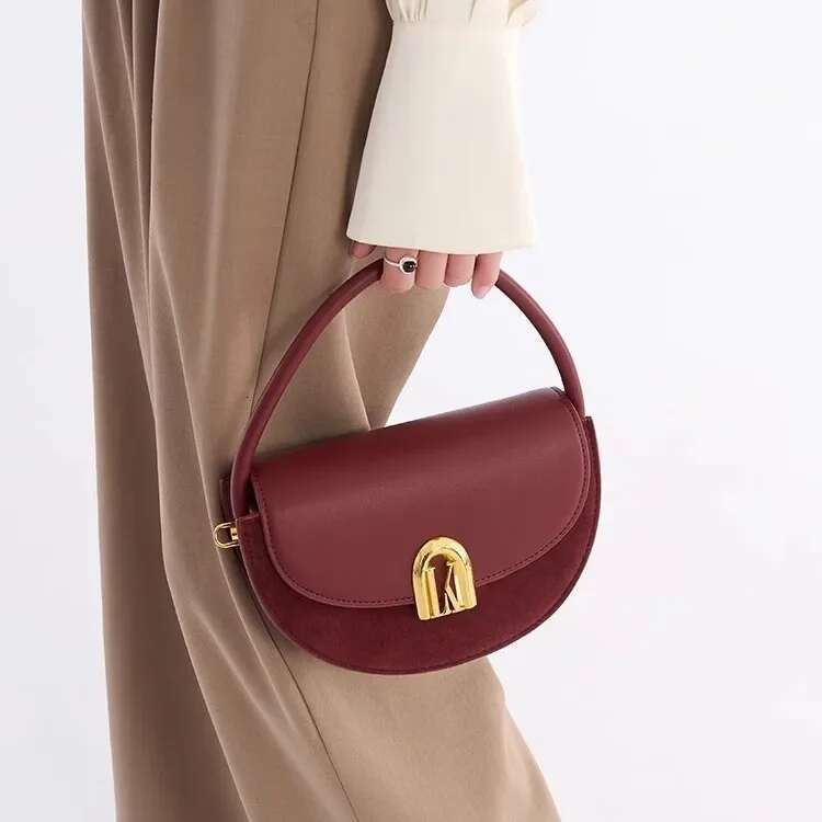 2024 New Women's Crossbody High-End Feel Soft Leather Single Shoulder Bag Neutral Simple Style Lightweight For Commuting