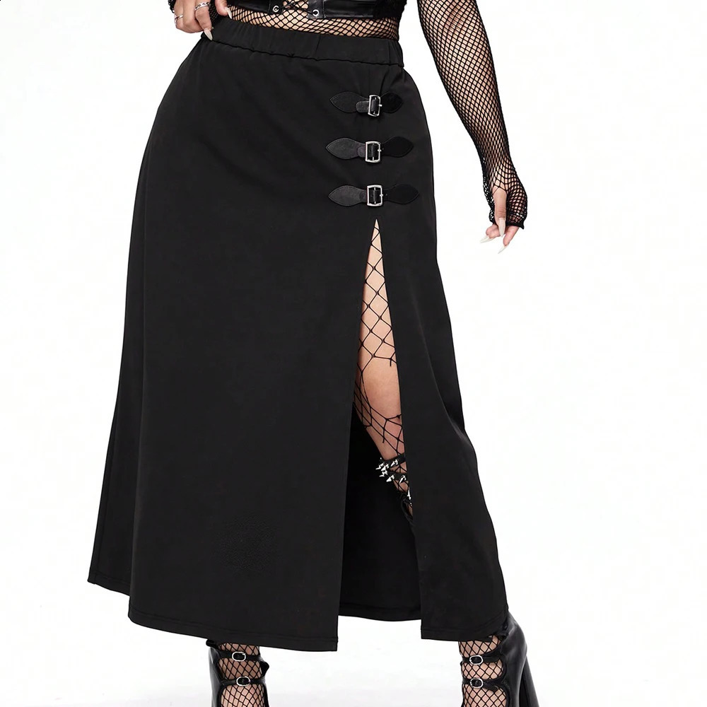 Plus size womens lace laminated hem romantic elegant retro dress solid color sewing fashionable Airy polyester material 250417