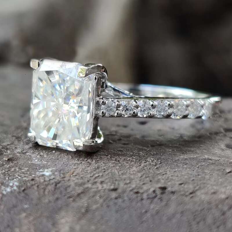 4.57 CT Radiant Brilliant Cut Classic Lab Diamond Engagement Ring Moissanite Ring Certificate