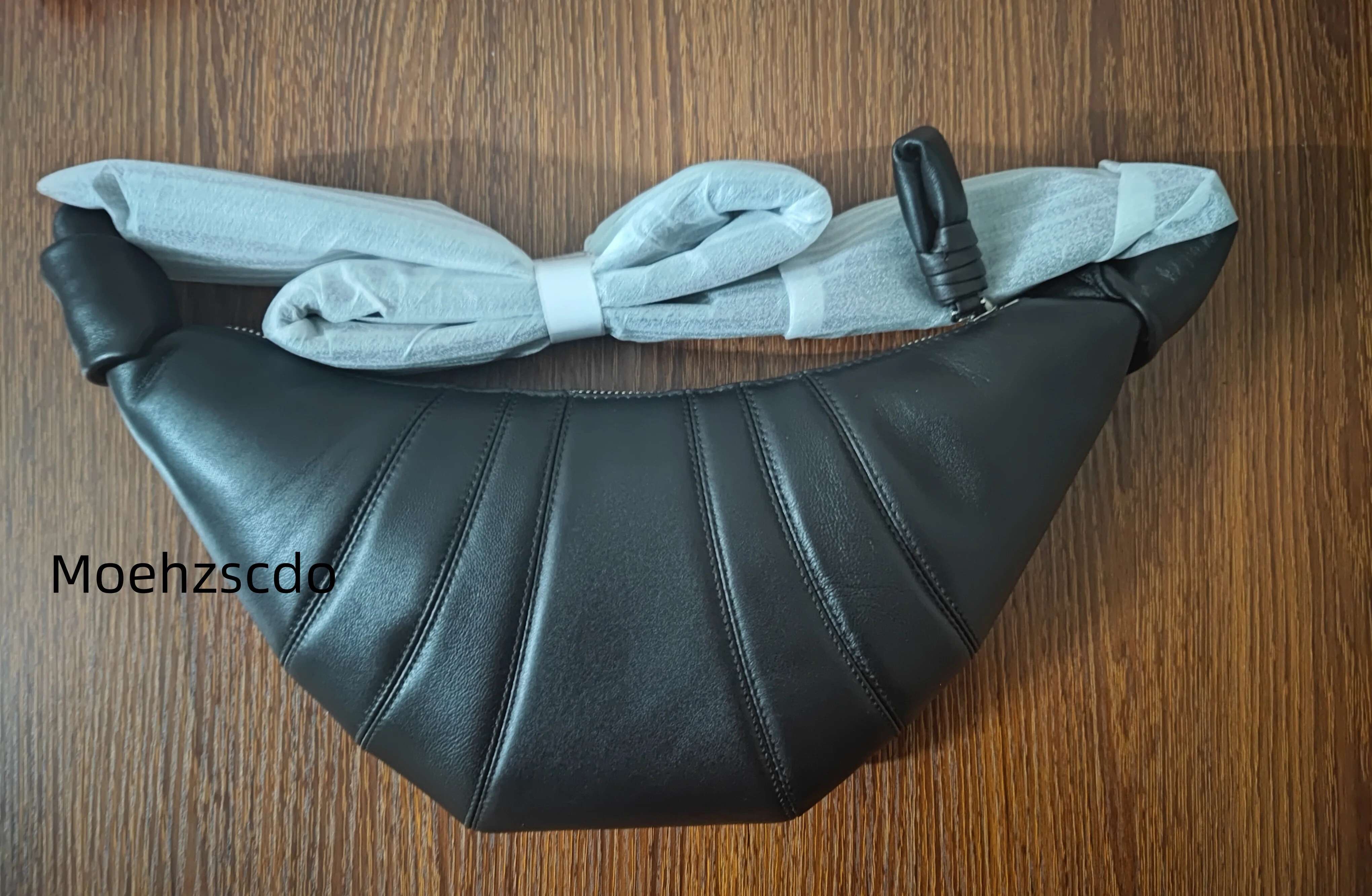 2024 Top Quality Fashion Beautiful 100% Sheepskin Diagonaldumpling Large Capacity Designer Popularsoft Chest Bag
