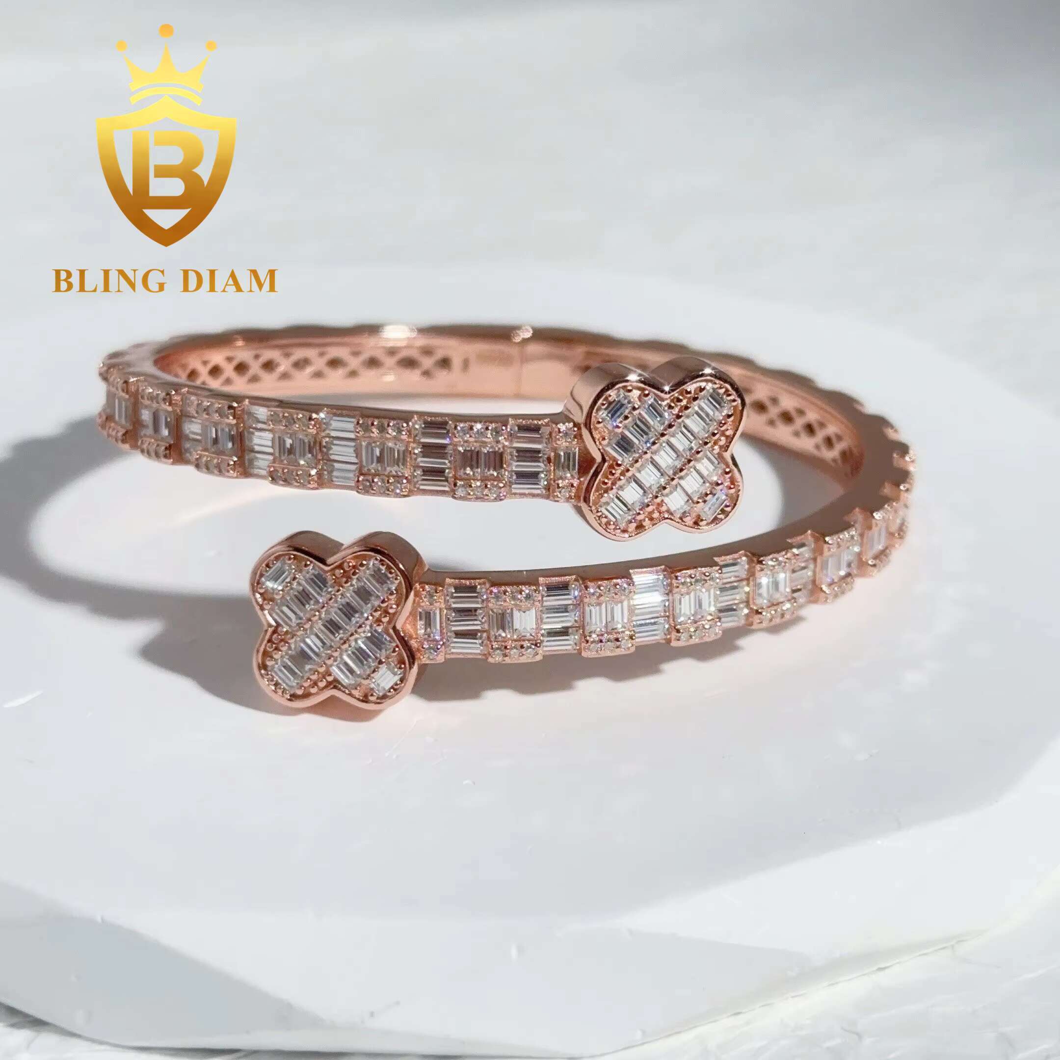 Fashion Iced Out Moissanite Bangle 925 Sterling Silver Hip Hop Jewelry Four Cleaf Diamond Bangle Pass Diamond Tester