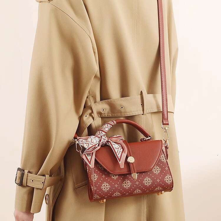 Red Female New Chinese Style China Chic Printed Handbag Grand Middle Aged Mother Bag High Grade Messenger Bag