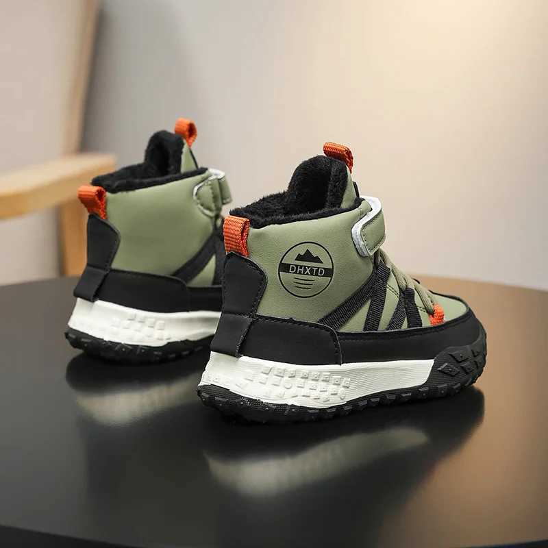 Winter Boys Snow Boots Warm Outdoor Sneaker Fashion Thick Sole Kids Combat Boots Children Cotton Sports Shoes for Boy L251124