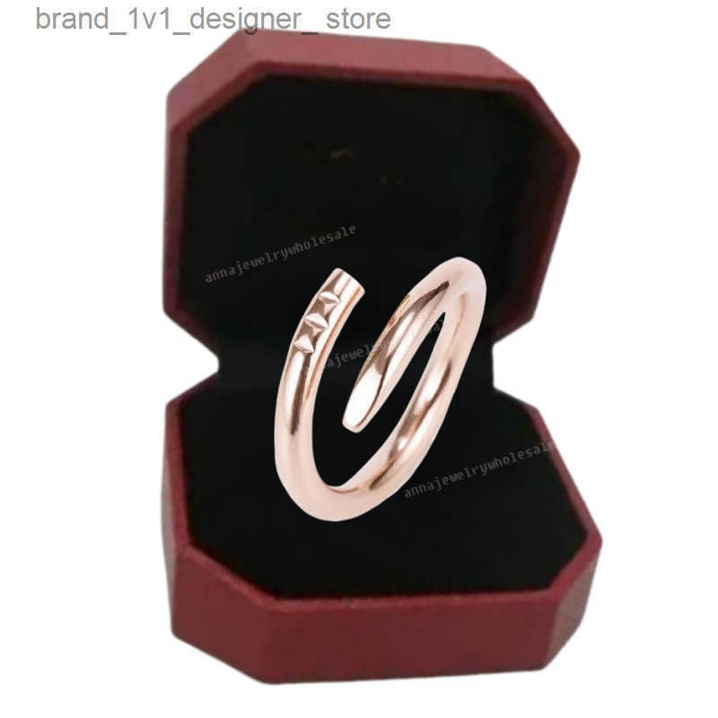 new Love gold Rings for Womens men Titanium Steel Nail Ring Casual Ladies Gift With CZ Diamond Jewelry gift S251115