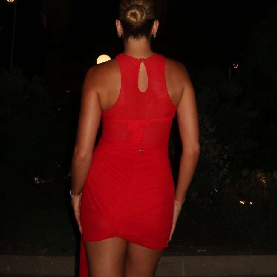 Luxury Swimwear Womens Swimwear Triangl Bikini Bathing Suit 2025 New Solid Color Hanging Neck Dress Red Sexy Mesh Beach Skirt 24144 New Product