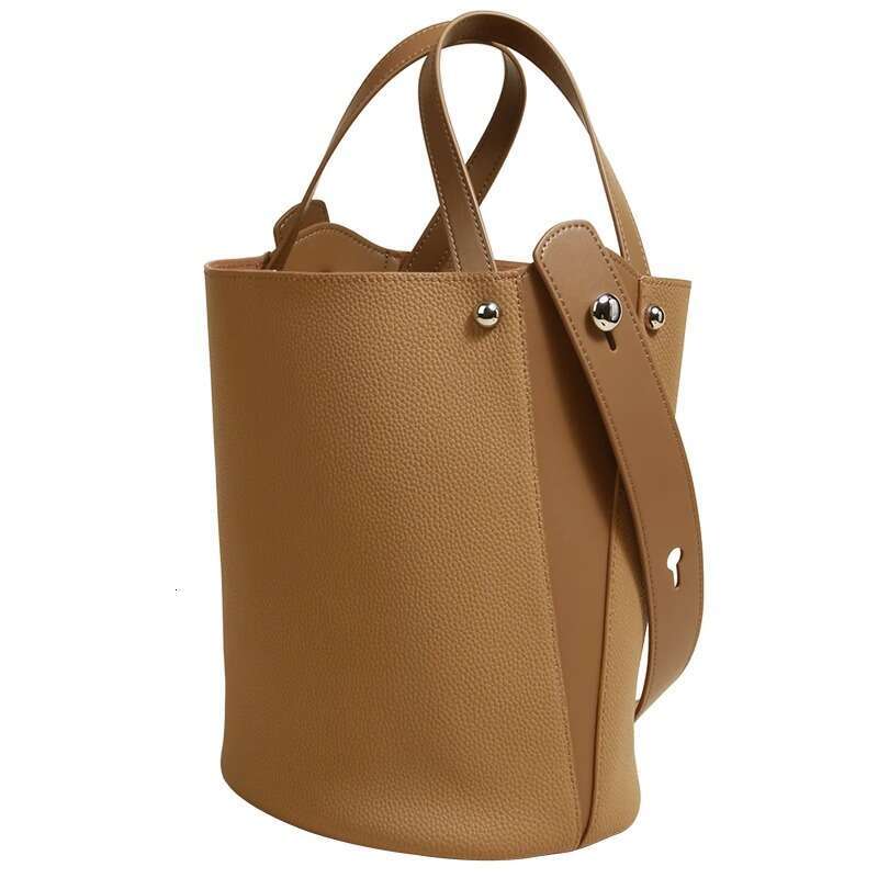 Water Bucket Large Capacity Vegetable Basket Women S Bag New High End Handbag Work Commuting Crossbody Bag