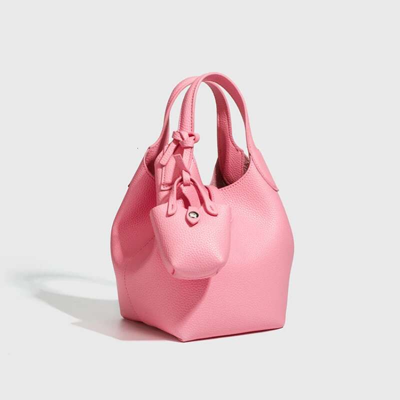 Designer Bag 2025 Fashion Women Casual Bucket Shoulder Bag Large Capacity And Adjustable Strap Daily Use Crossbody Tote Handbags Purse Luxury Bag
