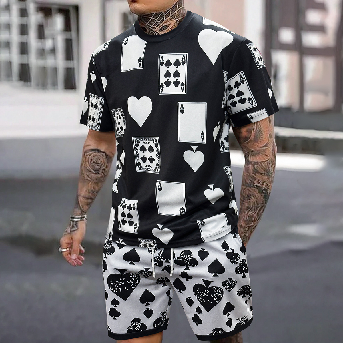 Men's casual round neck T-shirt set, 3D Poker King print, geometric pattern, polyester knitted fabric, comfortable fit T-shirt set for all season