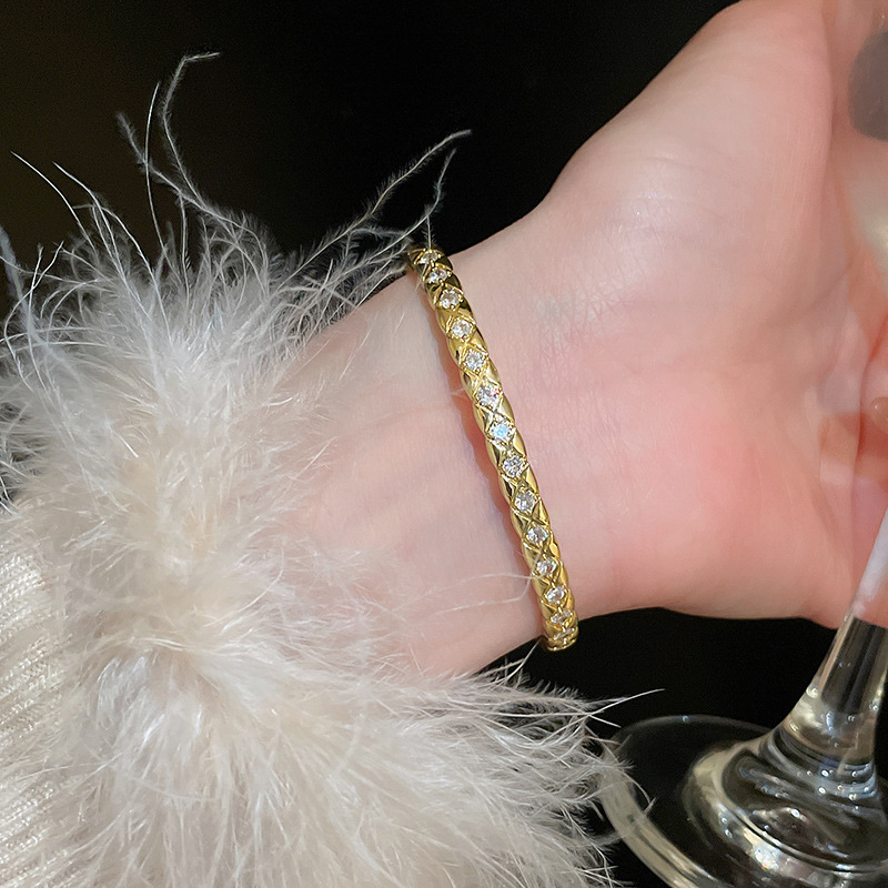 Real Gold Plated Zircon Open Fashion Versatile Commuting Bracelet for Women Elegant Niche Jewelry Light Luxury High-end Feel - view 4