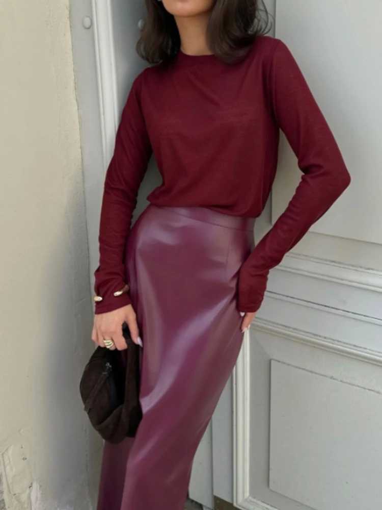 Trendix Womens Elegant Burgundy Skiing High Waist Slim Fashion Sewing Long Skiing Womens Party Slim Club Sexy Retro PU Skiing M250424