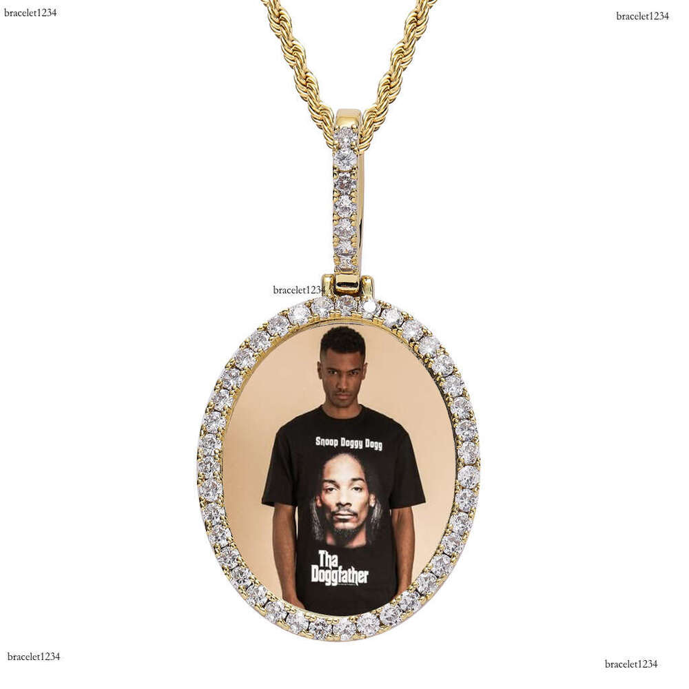 Luxury designer new products can carry photos. Hip hop style, gold plated, ice encrusted VVS Moissanite. Oval frame pendant necklace free shipping