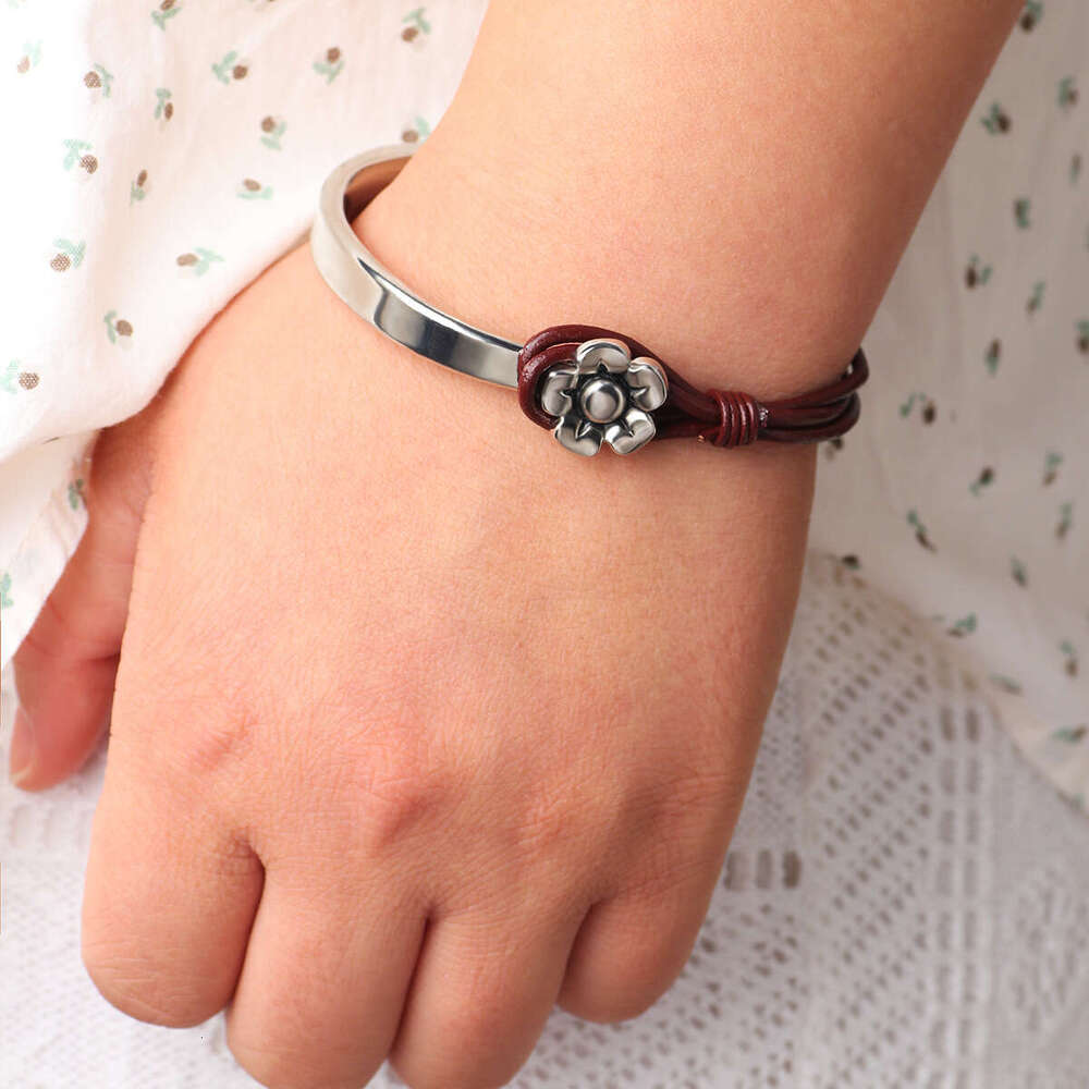 Hot selling Bohemian style with rope, small daisy, simple sier leather bracelet, patchwork bracelet