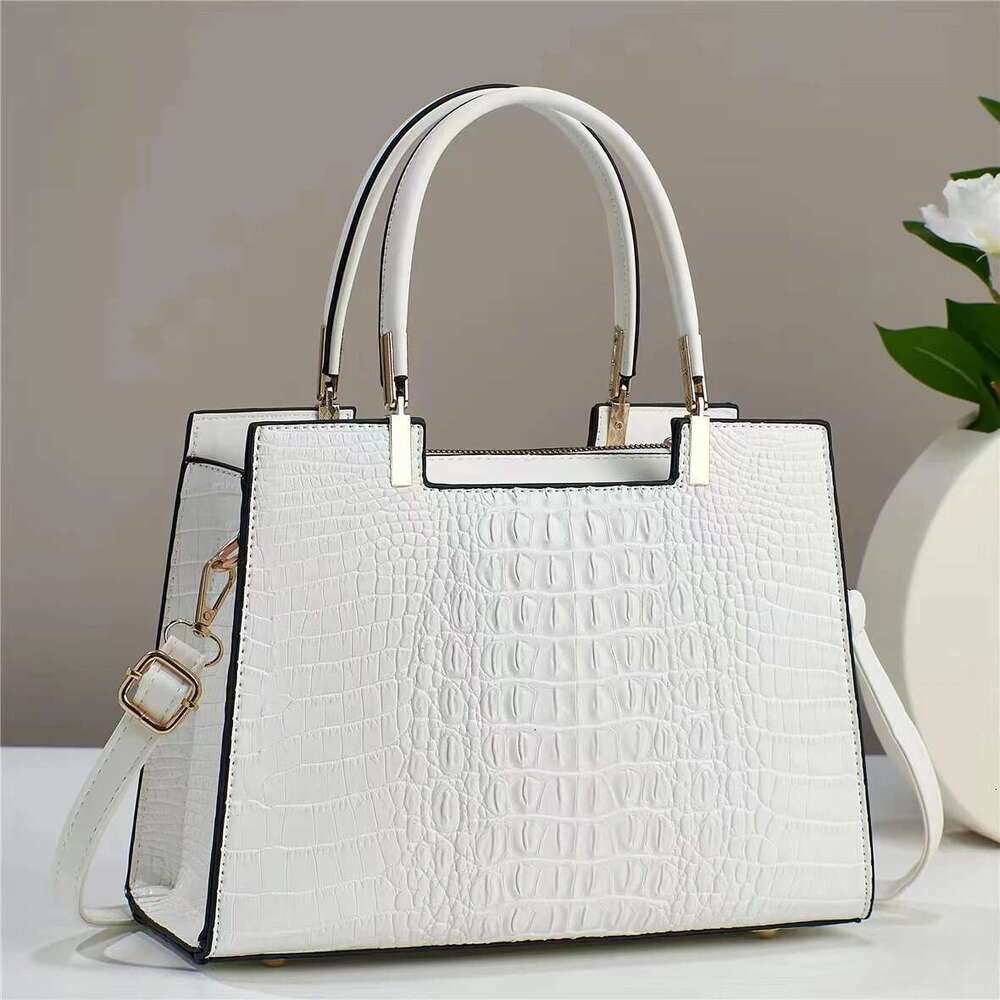 High-Grade Fashion Gradient Crocodile Print Women's Handbag, Atmospheric Texture All Matching Single Shoulder Crossbody Bag