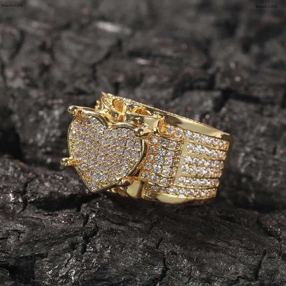 Band Hip Hop Claw Setting 3A Cubic Zirconia Bg Ice Out Heart Rings for Men Women Unisex Rapper Jewelry Gift Drop 230826
