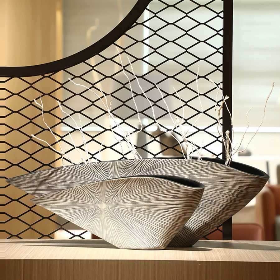 Modern Art Ornaments Luxury Living Room Resin Vase Model Creative Dried Flower Vase Simulated Floral Tabletop Home Decoration C251124