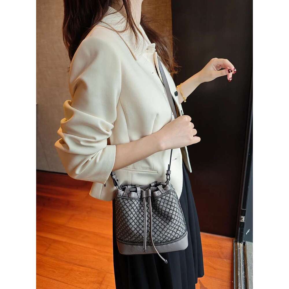 Designer Bag High Quality New Women Cowhide Crossbody Bucket Bag