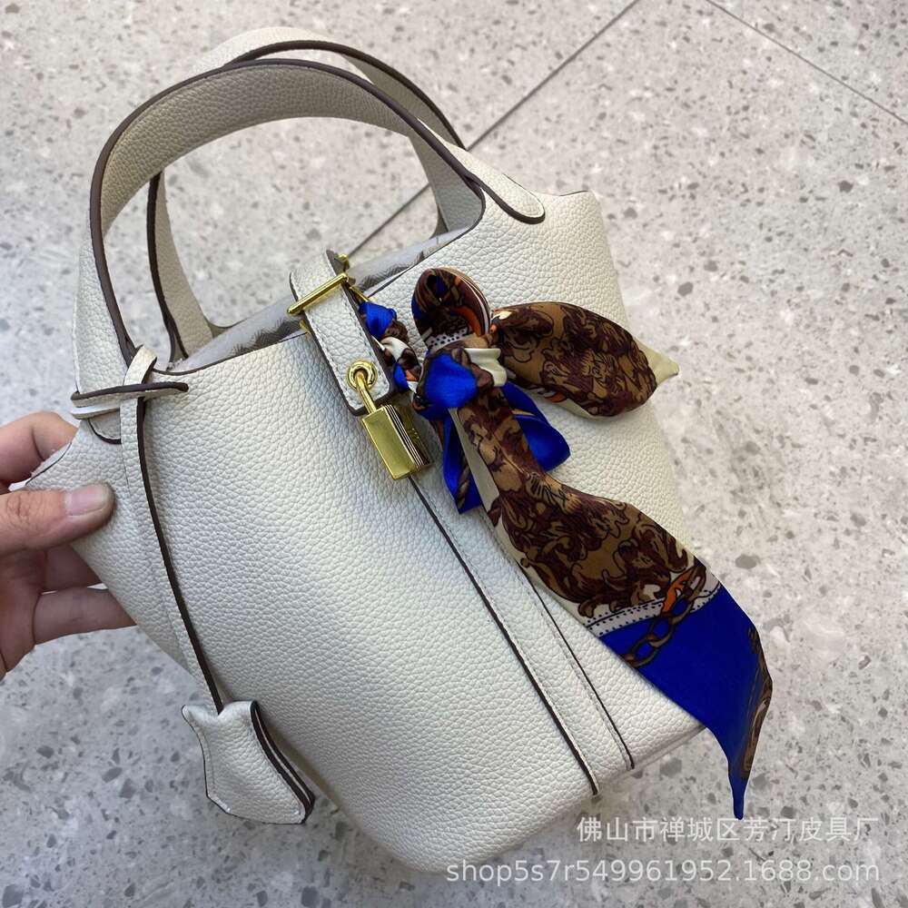 Designer Bag Cross Strap Lock Vegetable Basket Water Bucket Litchi Pattern Women S Handheld Single Cross Shoulder