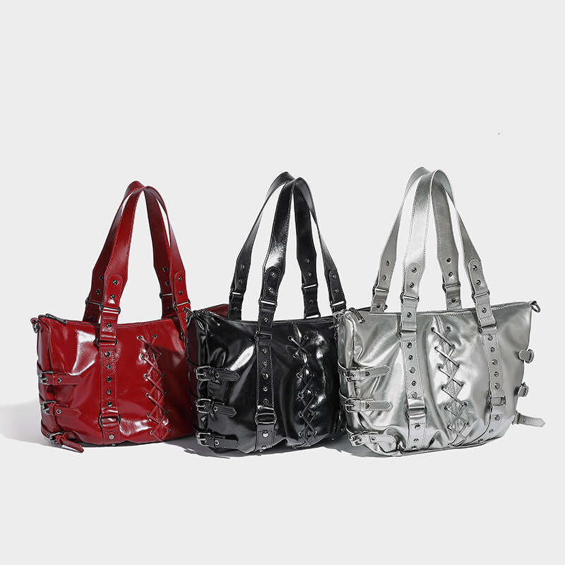 Designer Women's Bags Designer Strap Punk Rivet Design Handheld Tote Autumn/Winter New Large Capacity Commuter Shoulder Underarm Bag
