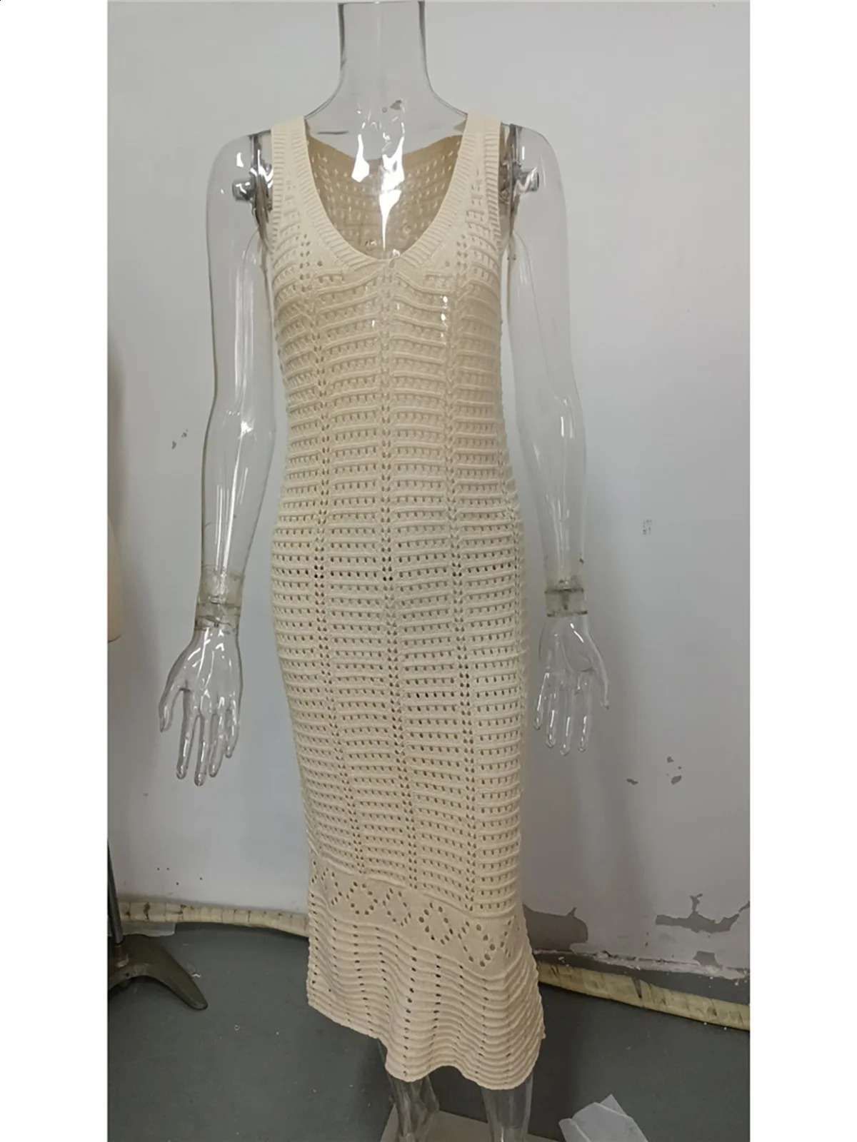 SXL 2025 Vneck Hollow Crochet Knitted Beach Cover Long Dress Holiday K5699 250422