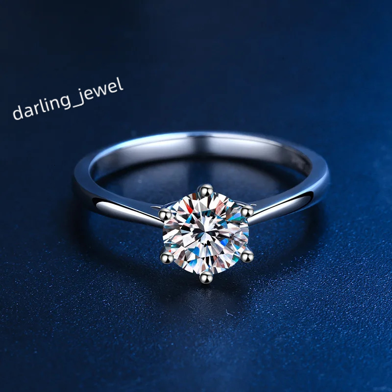 PT950 white gold classic six claws moissanite diamond ring with the same platinum carat moissanite diamond ring luxury simple