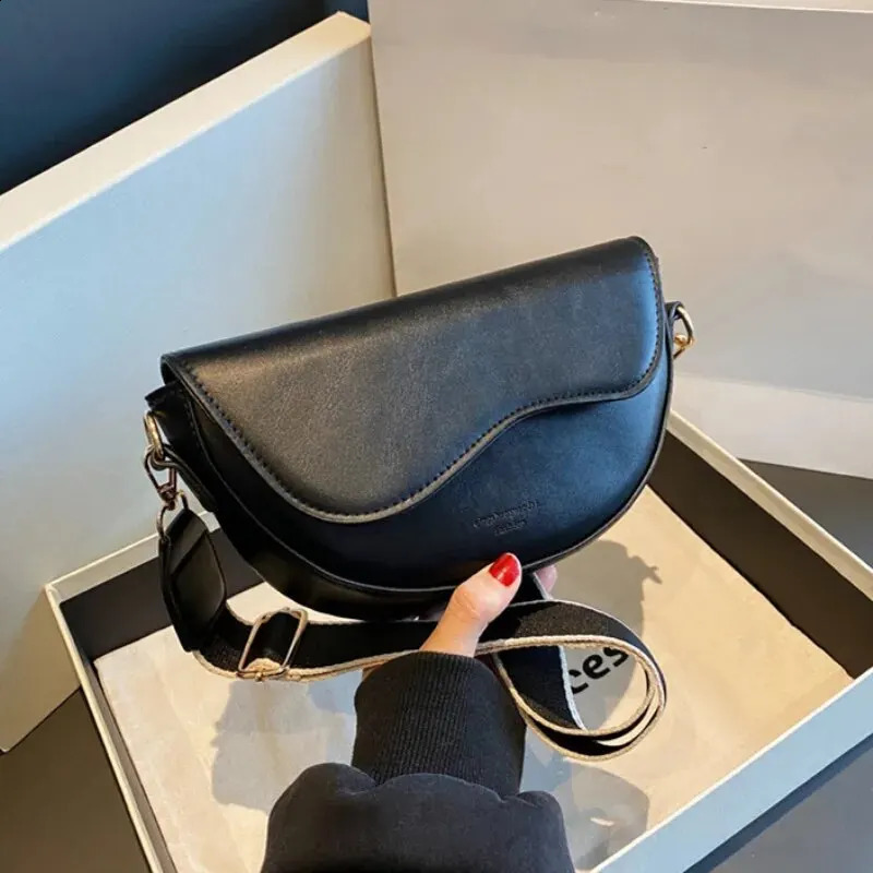 PU Leather Casual Ladies Shoulder Bag Womens Flap Crossbody Bag Saddle Bag 2 Straps Retro Handbag R250424