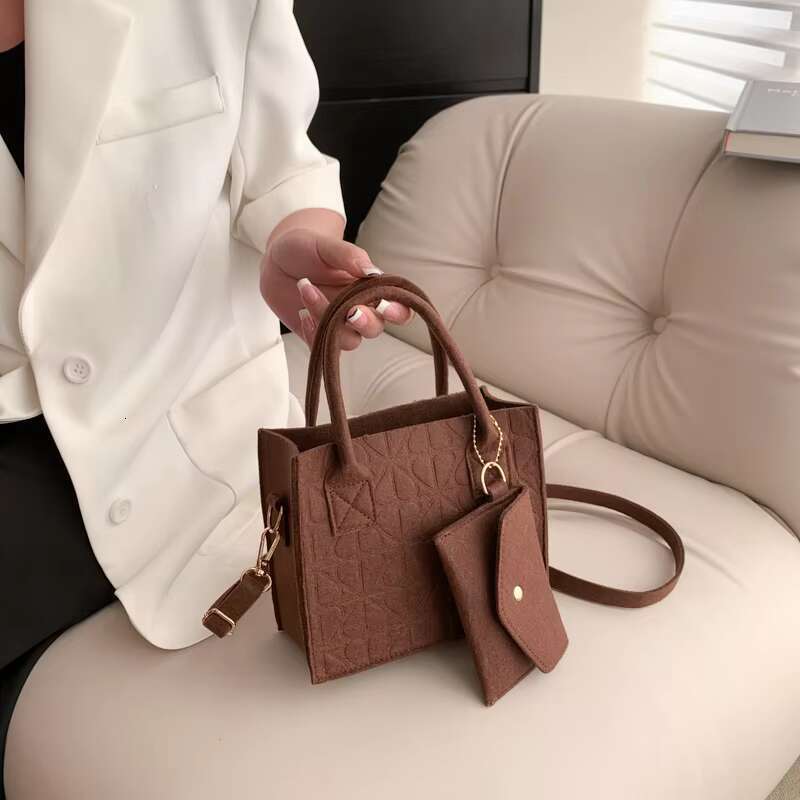 Factory Wholesale Popular Customized Fashion Designer Womens Single Travel Shoulder Bag for Office