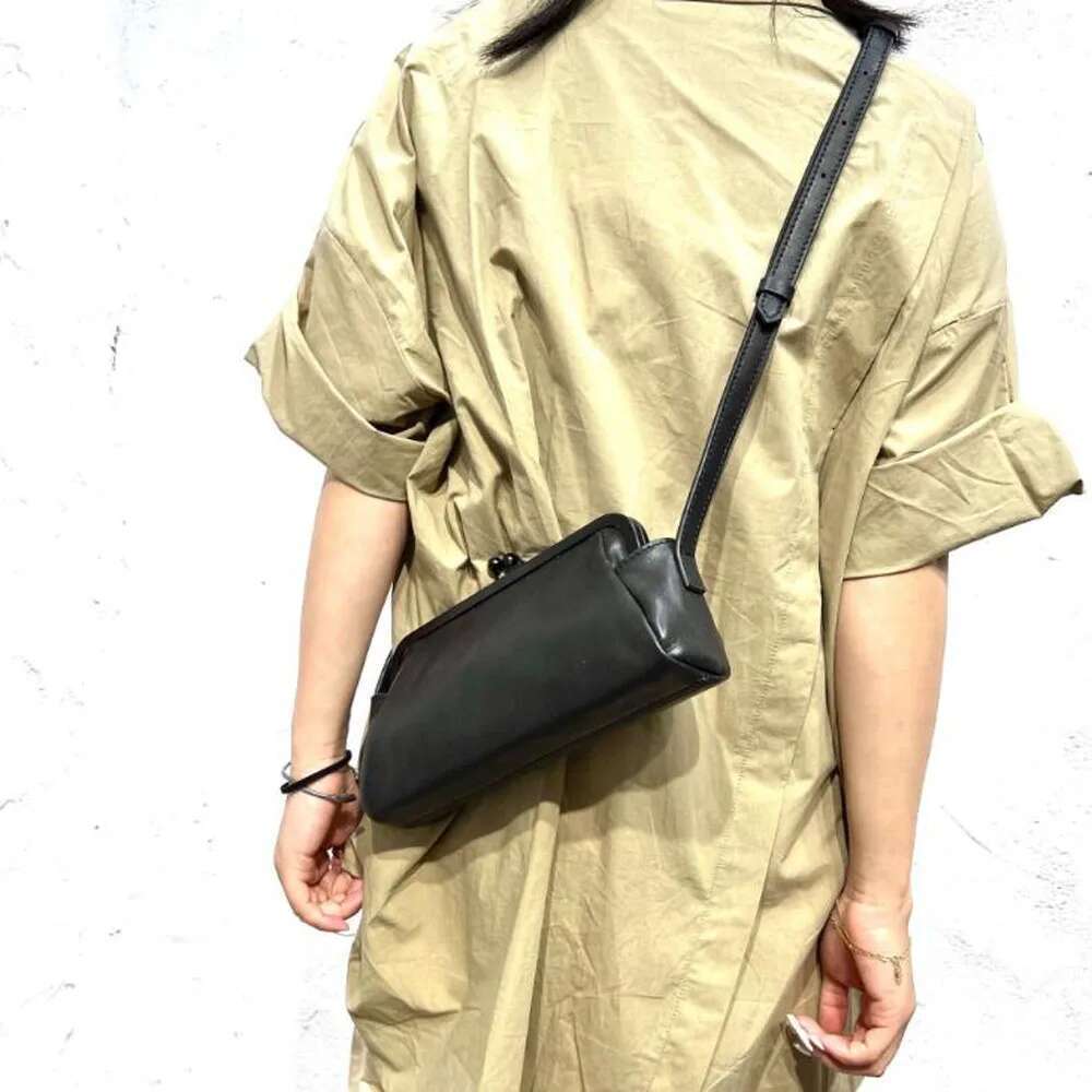 Designer Bag Women Real Cow Skin Shoulder Bags Genuine Leather Trend Design New Mini Cross-Body Mobile Phone Messenger Bag