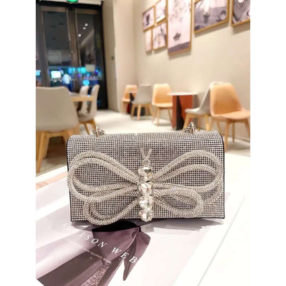 Designer Bag 2025 Bow Knot Women's Handbag Glitter Shiny Rhinestones Dia Evening Wedding Party Clutch Purse Shoulder Crossbody Bag Luxury Bag