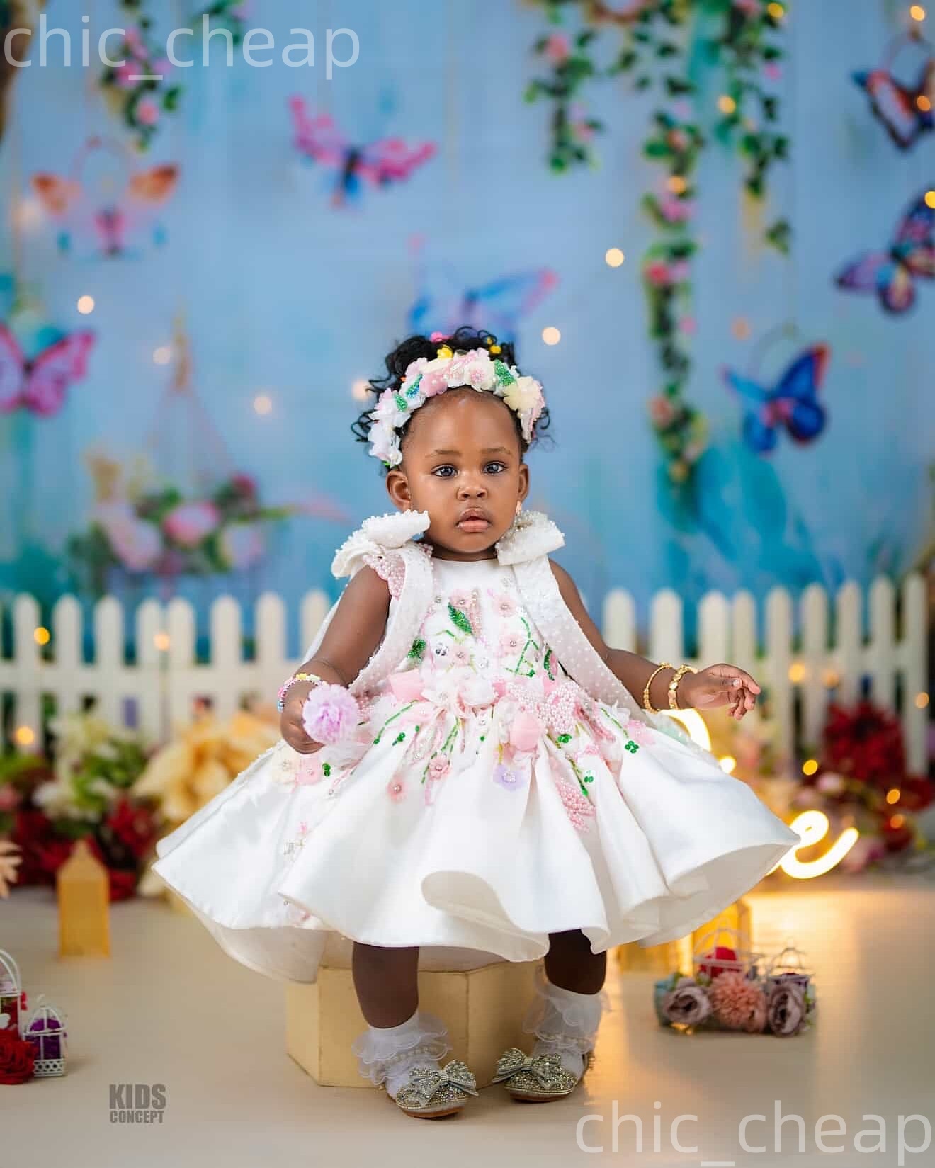 2026 White Ball Gown Flower Girl Dresses Tea Length Flowers Pearls Satin Little Girl Christmas Peageant Birthday Christening Tutu Dress Gowns ZJ427