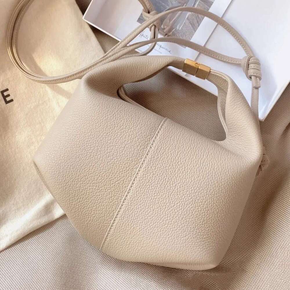 Designer Bag 2025 summer Hot Bento Light Women's Small Lychee Grain Hand-Held Crossbody Bag Bolsa De Alenamiento Luxury Bag