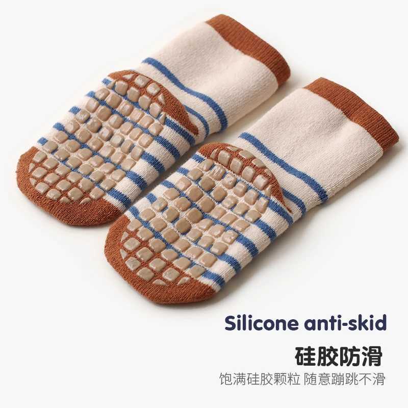 0-5 Years Winter Thick Terry Kids Socks Anti-Slip Warm Print Penguin Toddler Baby Floor Socks for Boys And Girls G251124