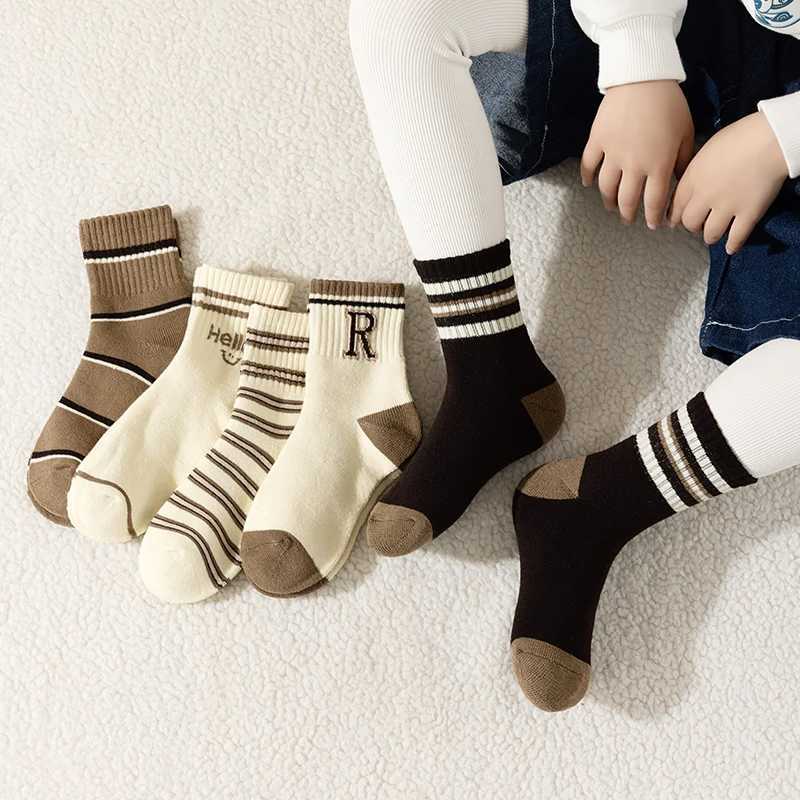 Five pairs of boys socks for autumn and winter trendy and versatile alphabet striped looped mid-calf socks G251124