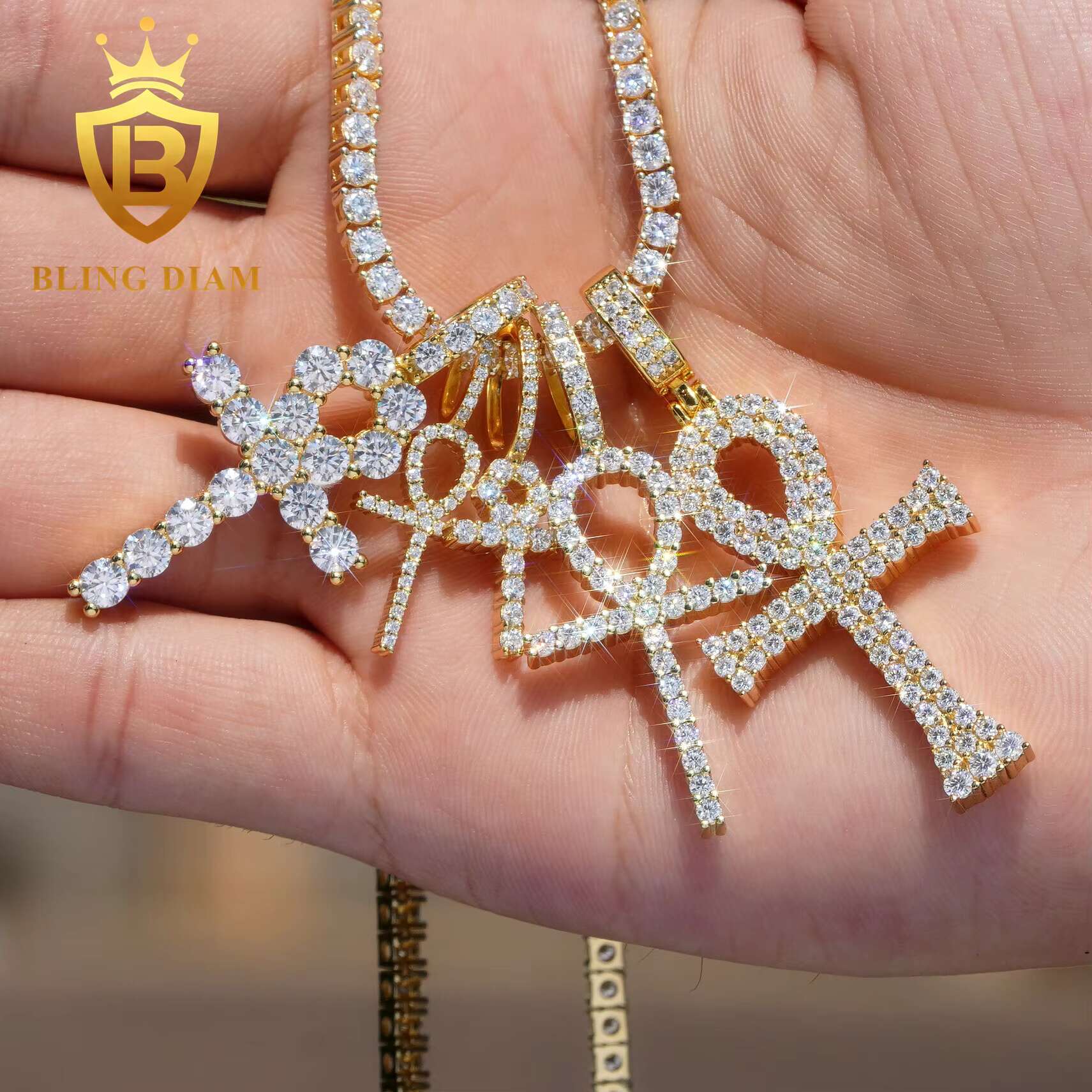 Hip Hop 925 Silver Moissanite Cross Hip Hop Pendant Ice Out Charm Religion Pendant for Cuban Link Chain