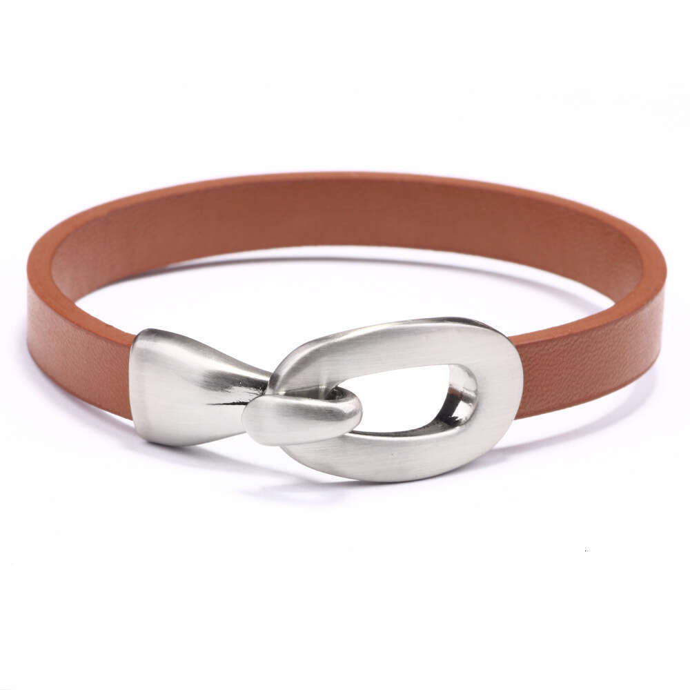 Bracelet with simple personality temperament, street photography, leather, solid color bracelet, versatile and high-end for women