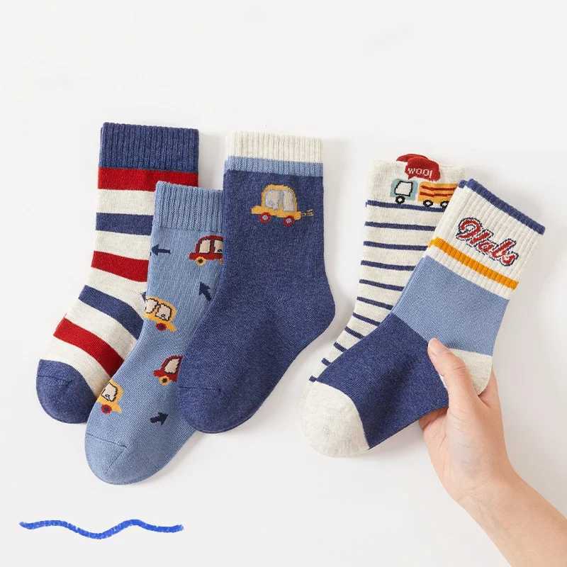 5 Pairs of Happy Bear Pattern Socks in Random Colors for Boys Aged 14Y earsS kinFriendlyFa bricTh atDo esnTPi nchth eFe etEs sentialWi G251124