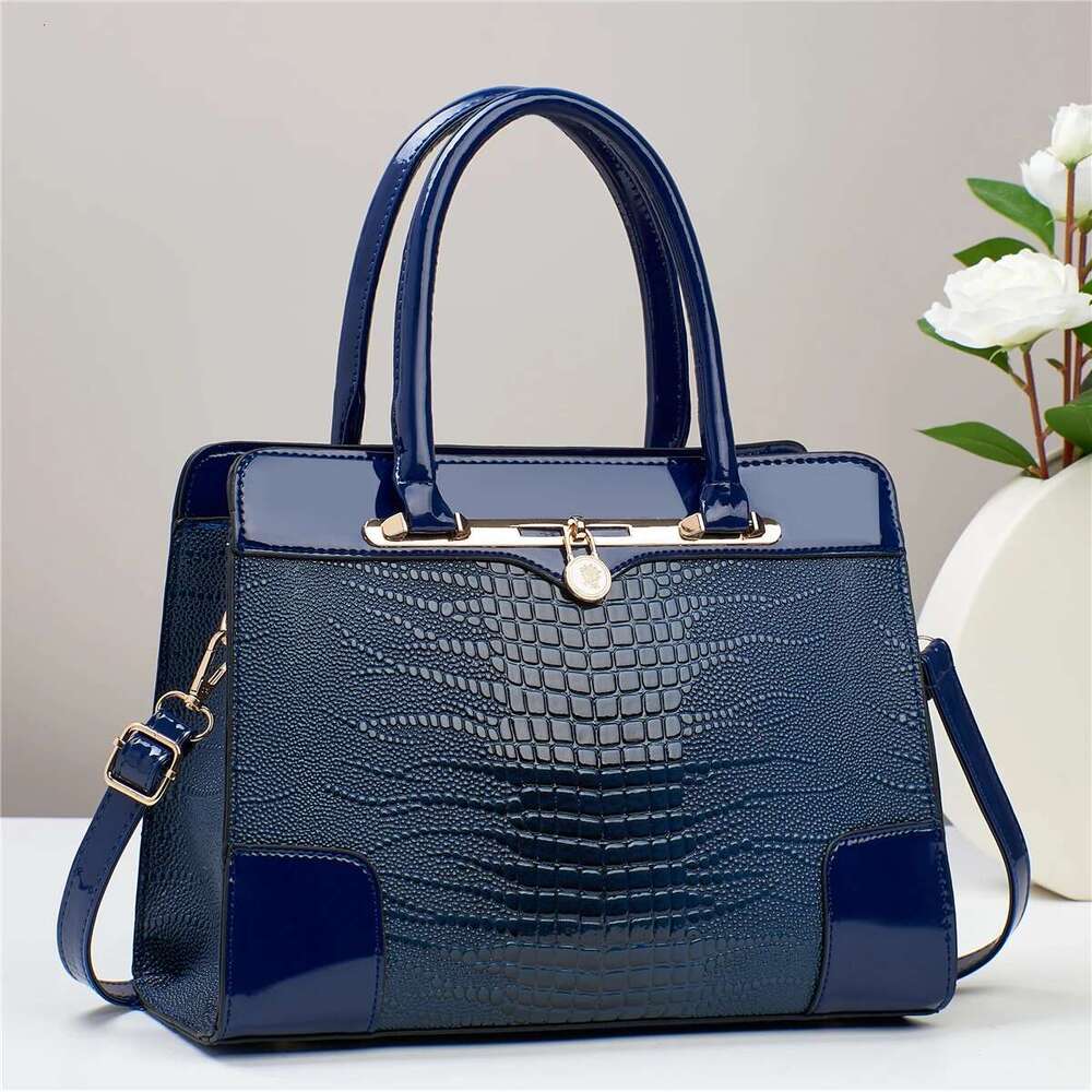 Luxury Designer Crocodile Pattern Handbag, Women Large Capacity Crossbody Bag, Fashion Glossy Satchel Purse