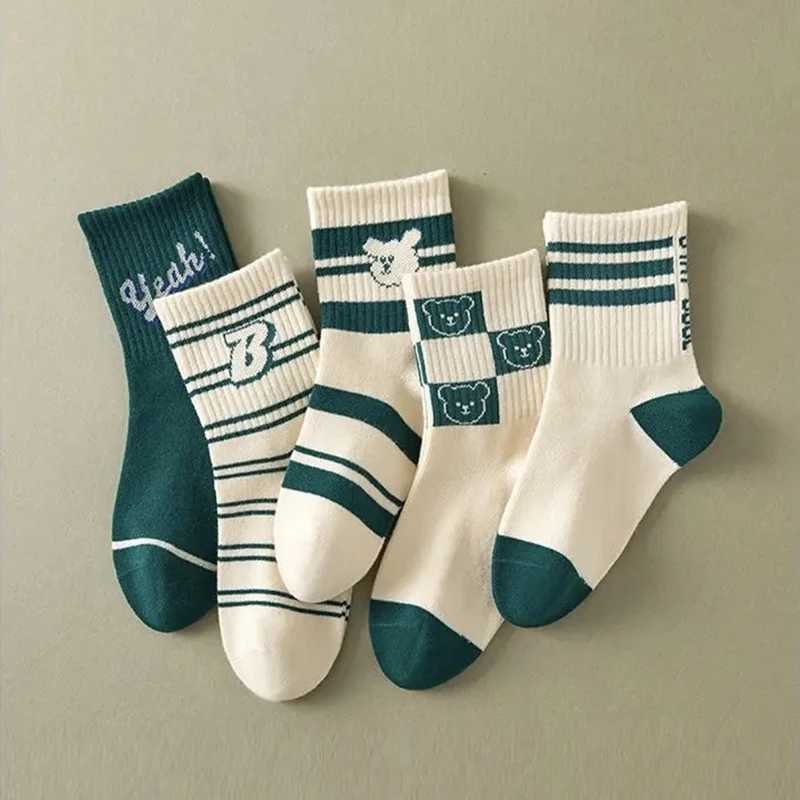 5Pairs Autumn CHIldren Sports SOCKS Fashion Stripe Kids Middle Tube Sock Baby Cotton SOCKS 1-12Year Boys Girls Footwear G251124